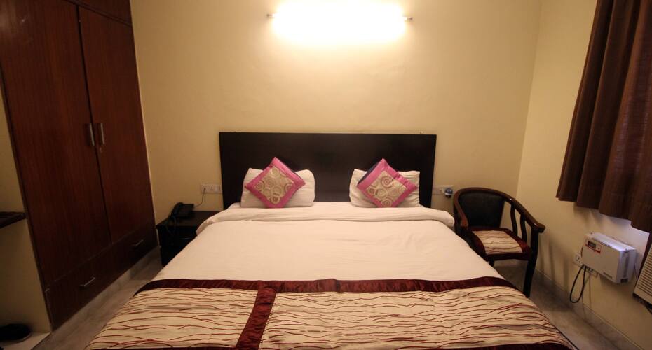 Kris Residency, New Delhi 4